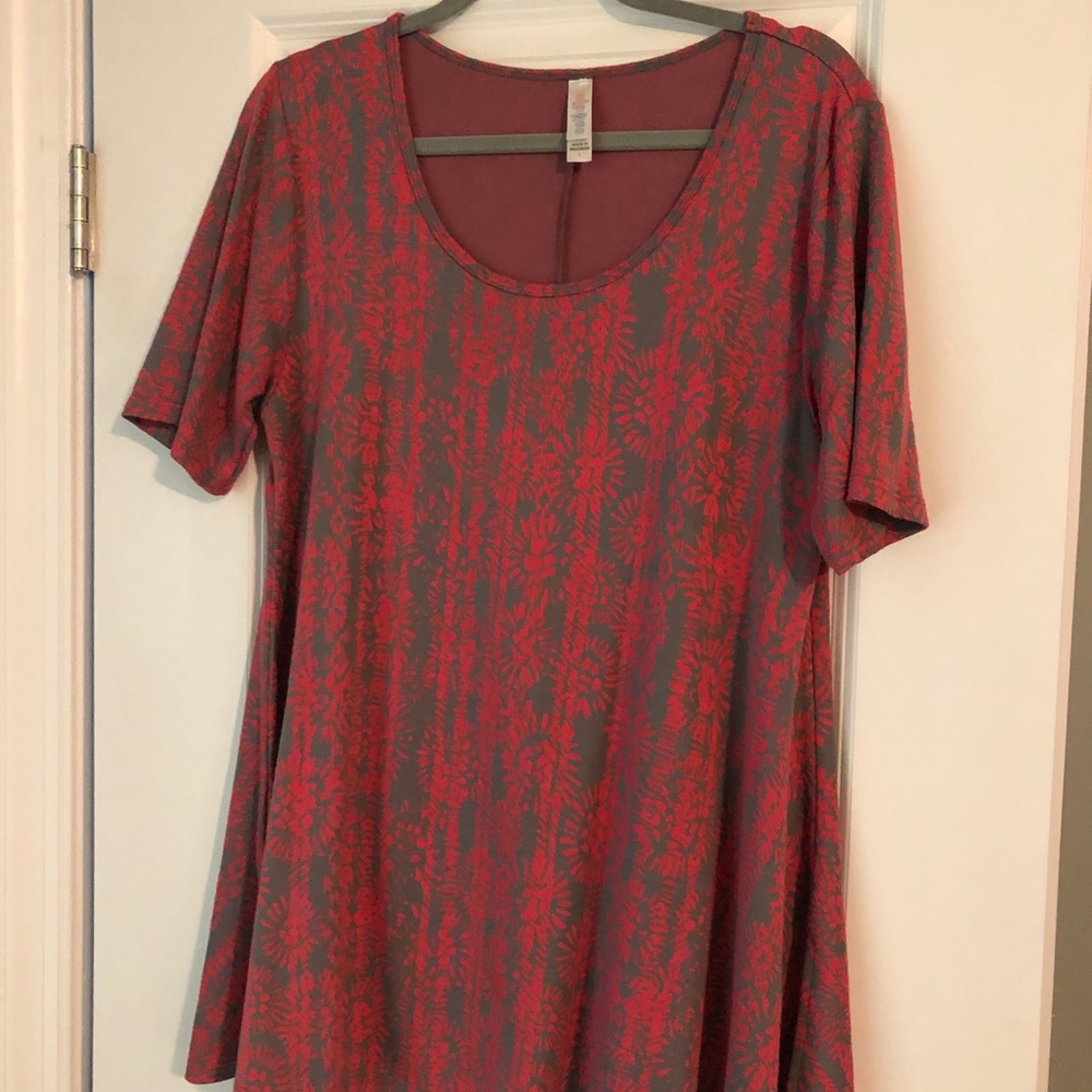LulaRoe Perfect Tee
